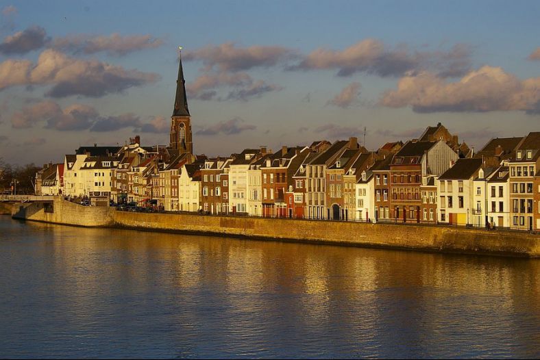 Afternoon on the River Maas