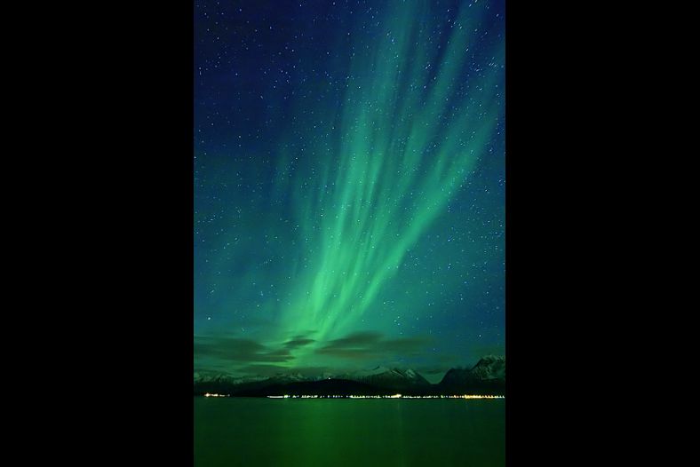 Splitting Aurora