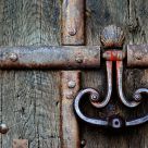 Knocker