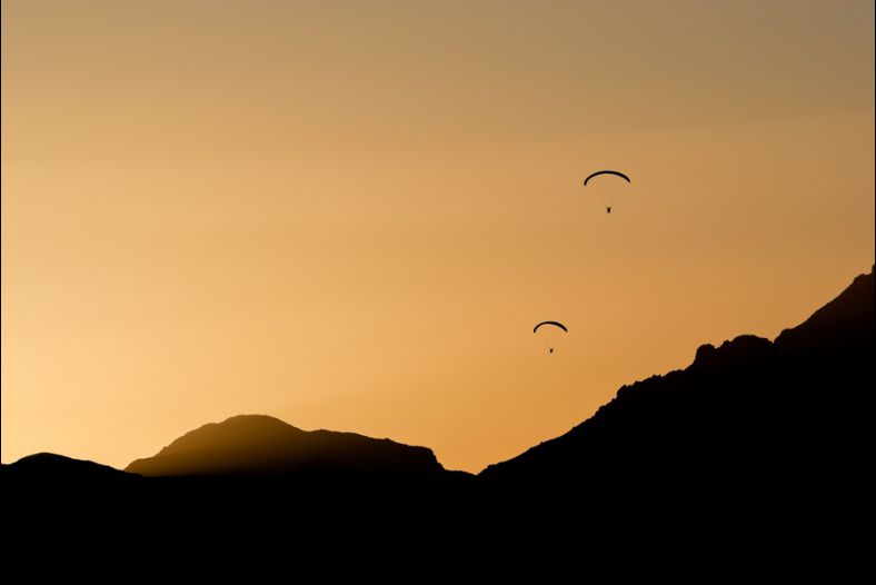 Parapentes sur le Mont blanc