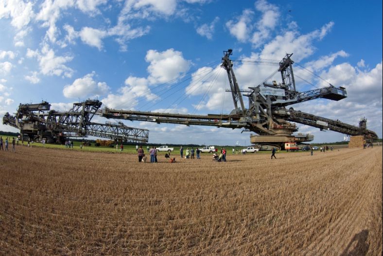 Move of the Spreader 756 in the Rhineland