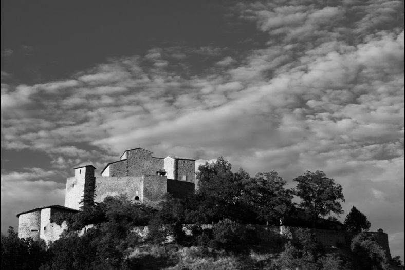 Rossena Castle