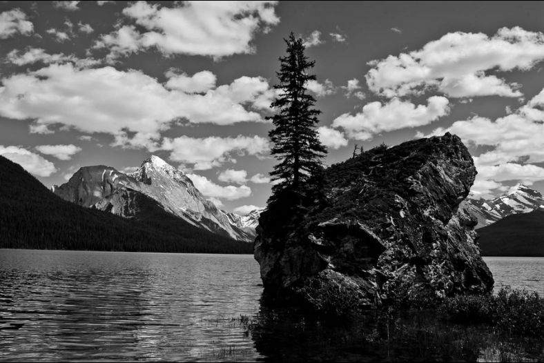 Maligne Lake