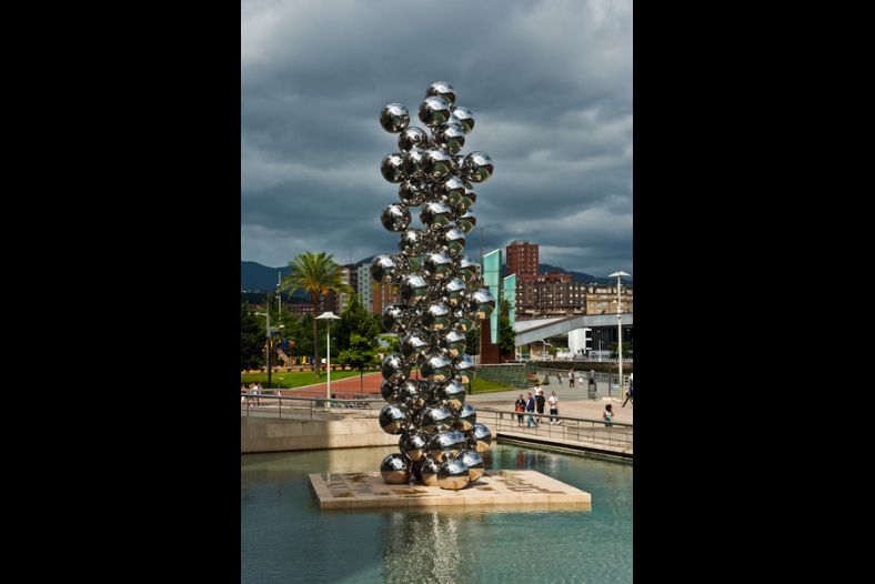 Column of balls
