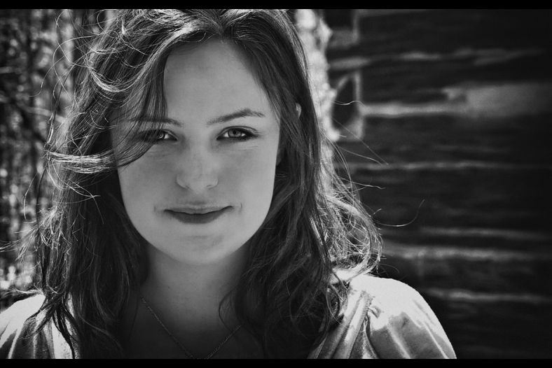 B&W