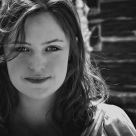 B&W