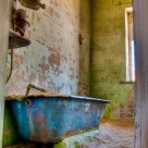 Bathtub