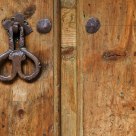 Knocker