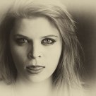María