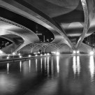 Luces bajo el puente
