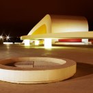 Niemeyer in the night