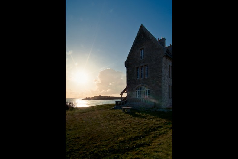 the house of the falling sun