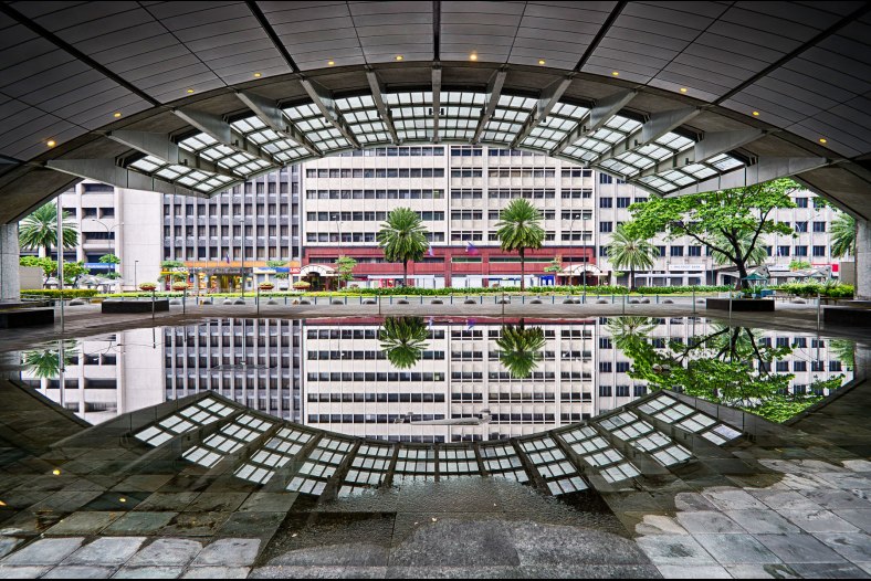 Ayala Triangle's Eye