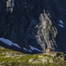 The little hut and chair