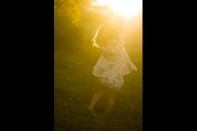 Dance, sunlight