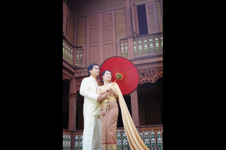 Thai wedding dress