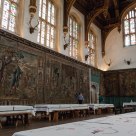 Where the king likes to give his banquets
