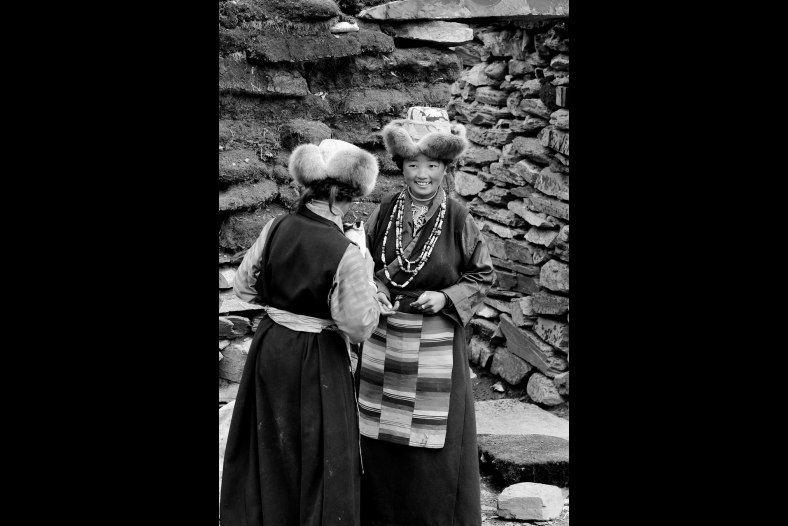 TIBETAN GIRLS