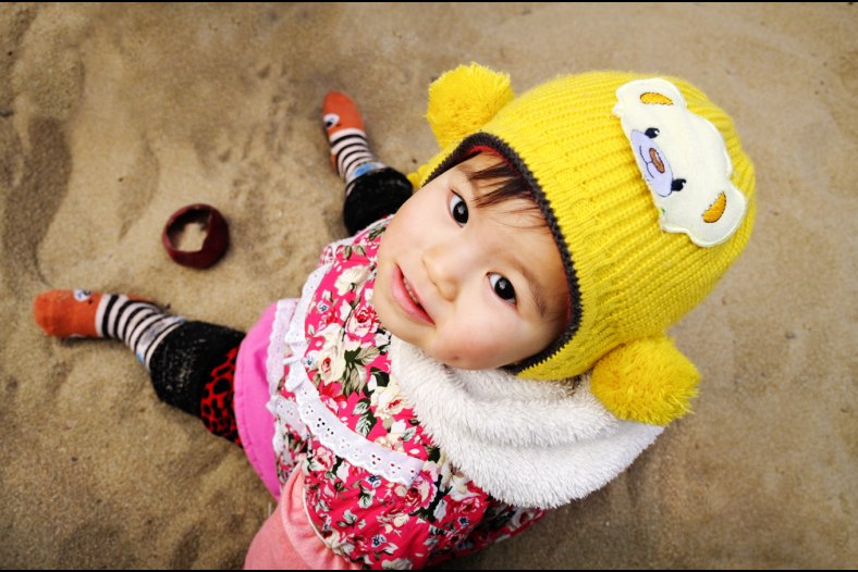 Play on the sand