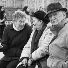 Badauds sur le Pont des Arts, Paris